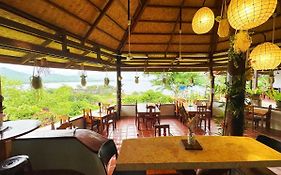 Casa Rosa Inn And Restaurant